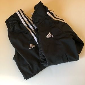 Boys 4T Adidas Track suit Jacket and Pants Black
